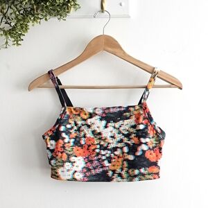 OFFLINE by Aerie Blurred 3D Floral Sports Bra Medium Support Size M